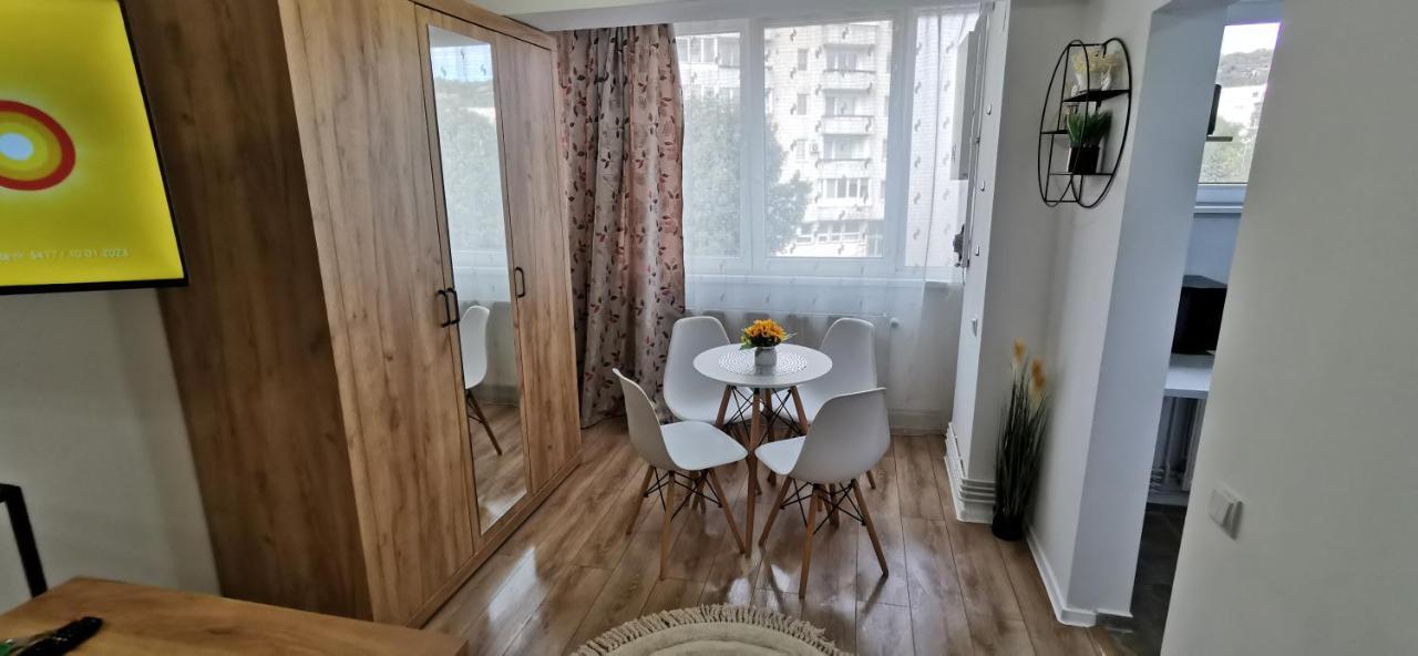 Ana Studio Apartment Targu Mures Ngoại thất bức ảnh